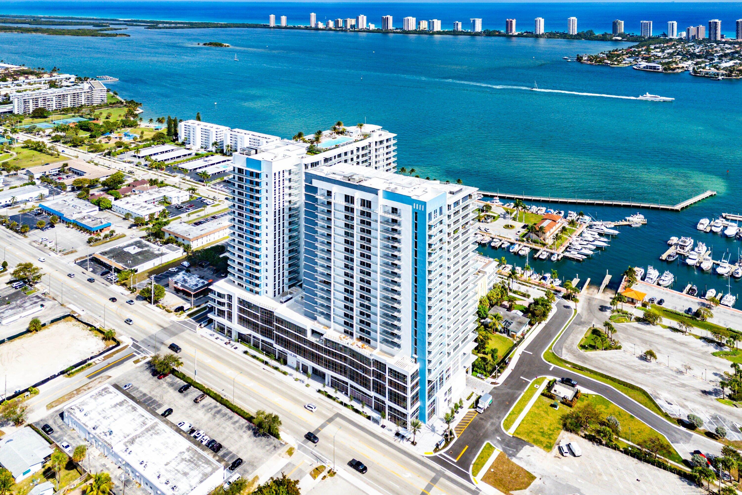 220 LAKE SHORE DR #1107, Lake Park FL 33403