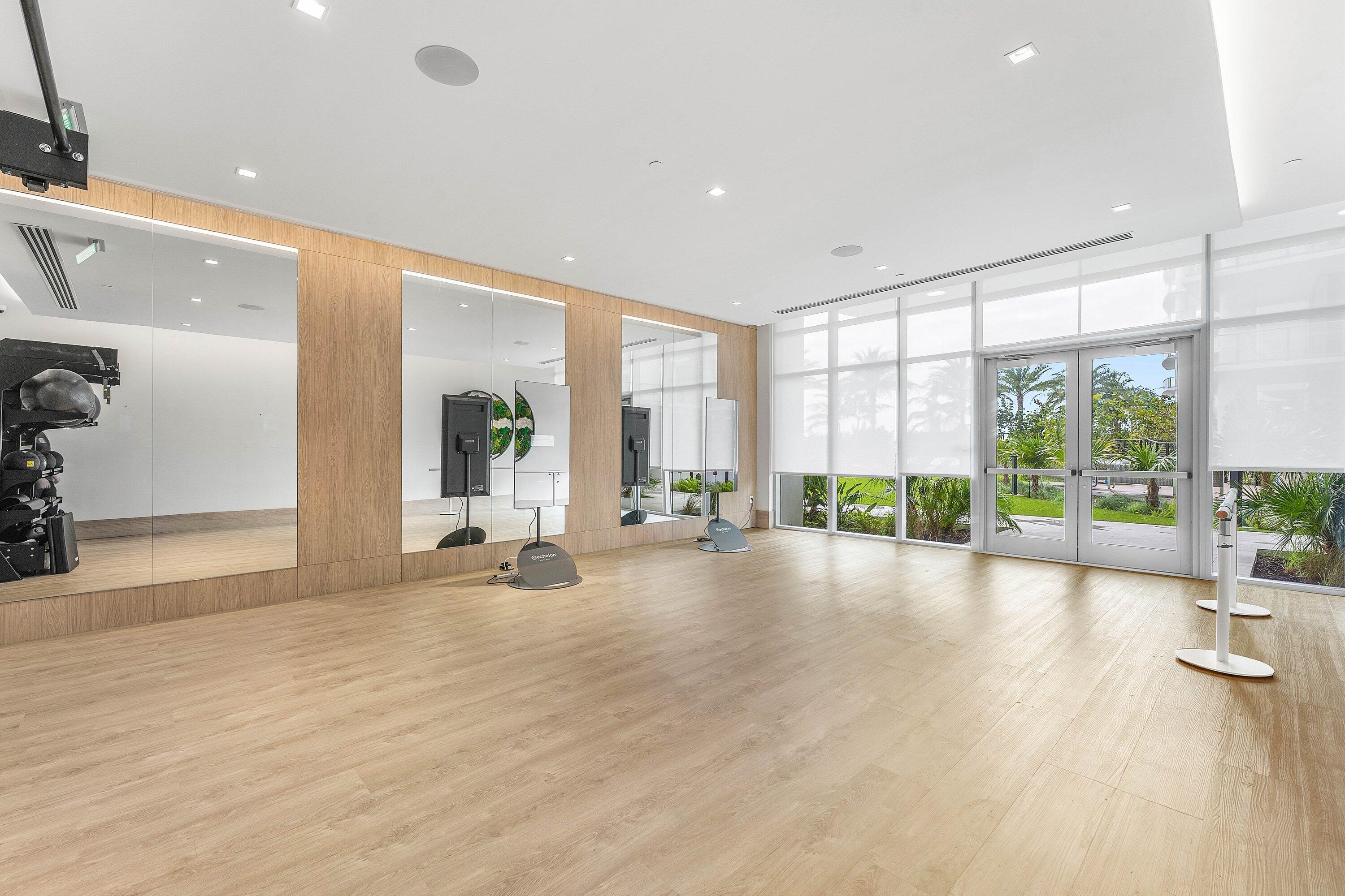 220 LAKE SHORE DR #1107, Lake Park FL 33403