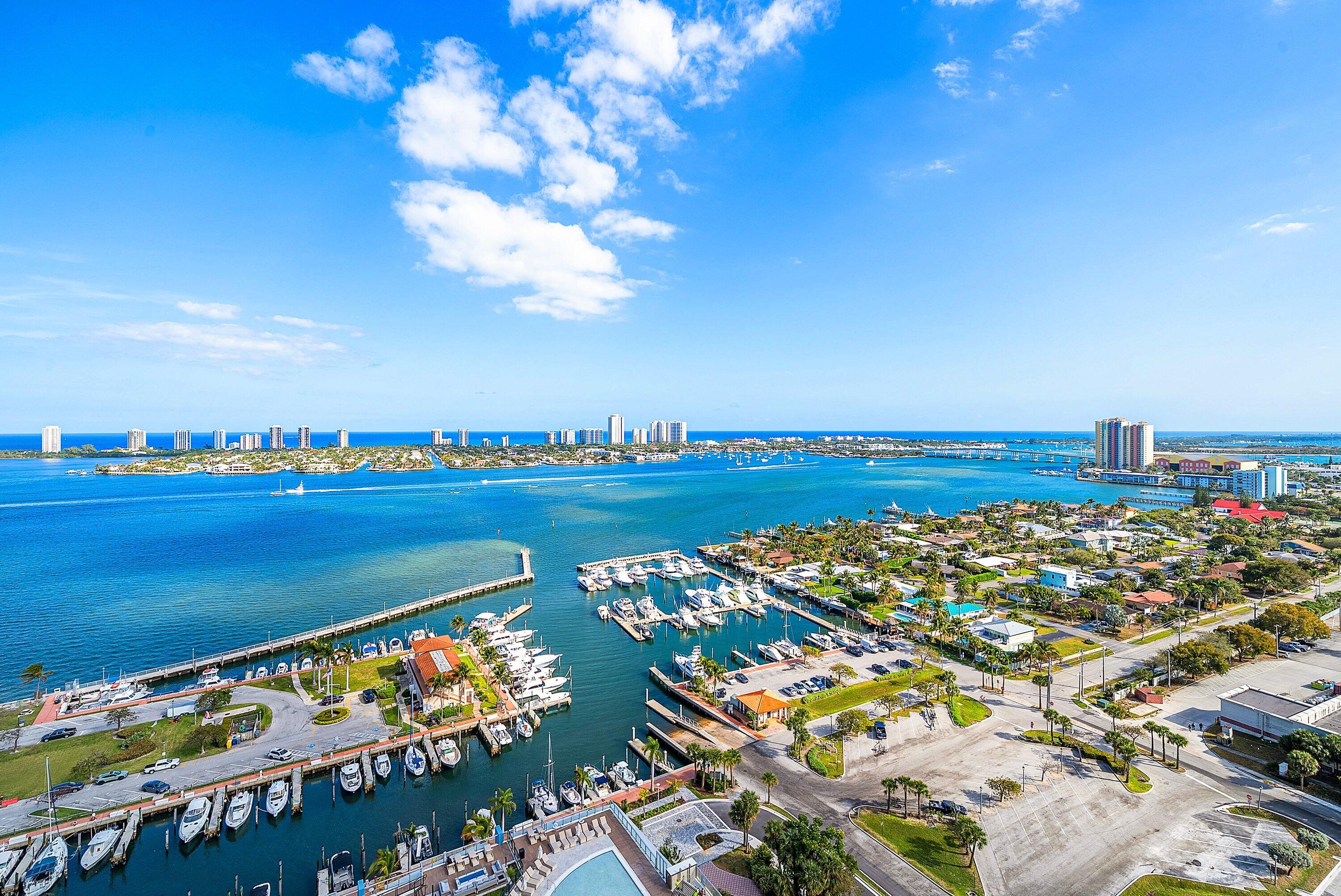 220 LAKE SHORE DR #1107, Lake Park FL 33403