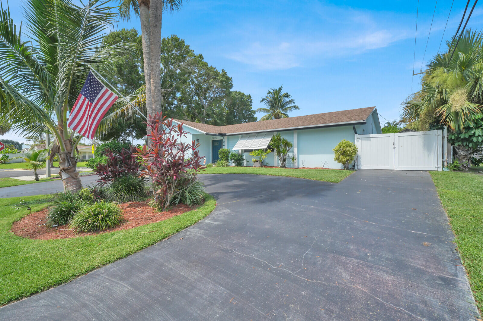 10015 DAISY, Palm Beach Gardens FL 33410