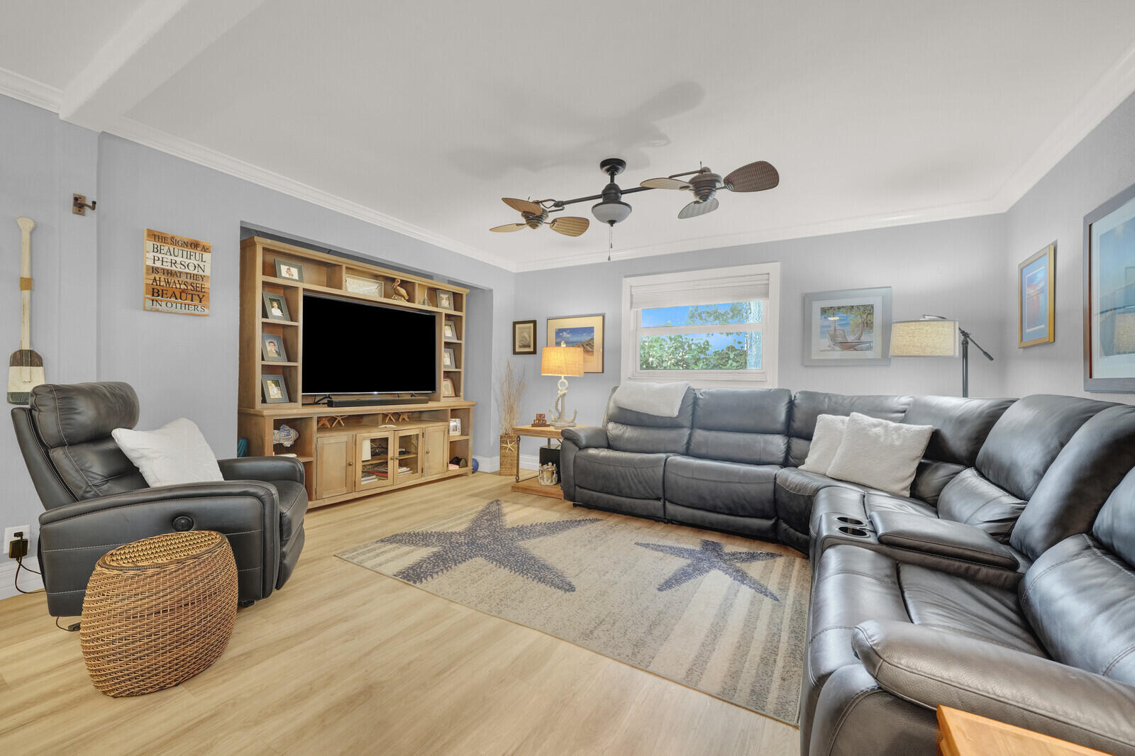 10015 DAISY, Palm Beach Gardens FL 33410