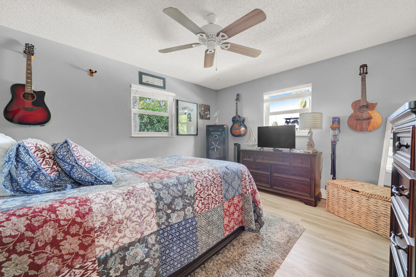 10015 DAISY, Palm Beach Gardens FL 33410