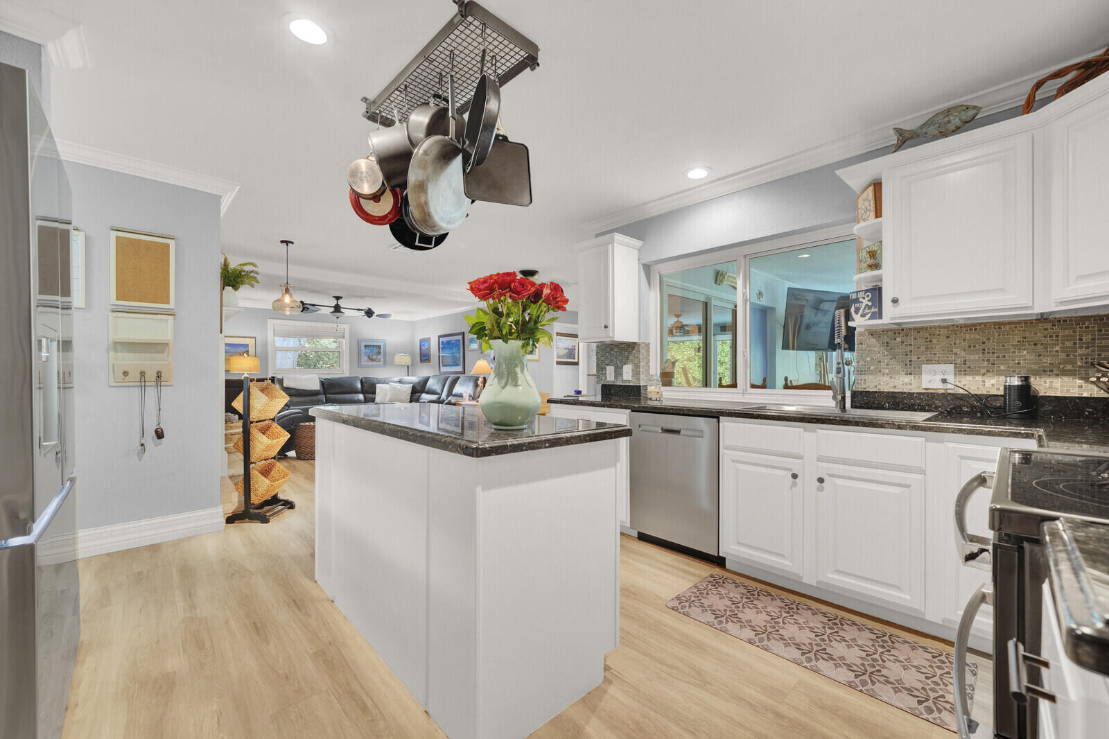 10015 DAISY, Palm Beach Gardens FL 33410