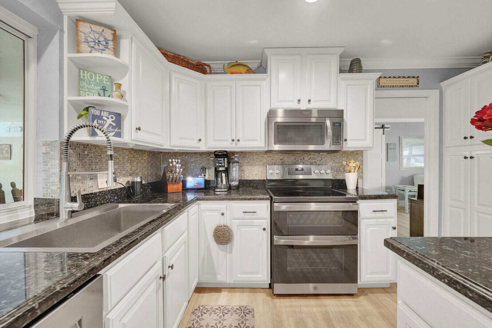10015 DAISY, Palm Beach Gardens FL 33410