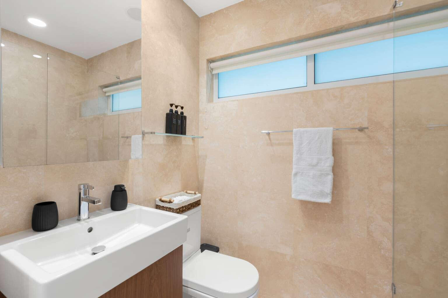 2528 NE 26TH, Fort Lauderdale FL 33305