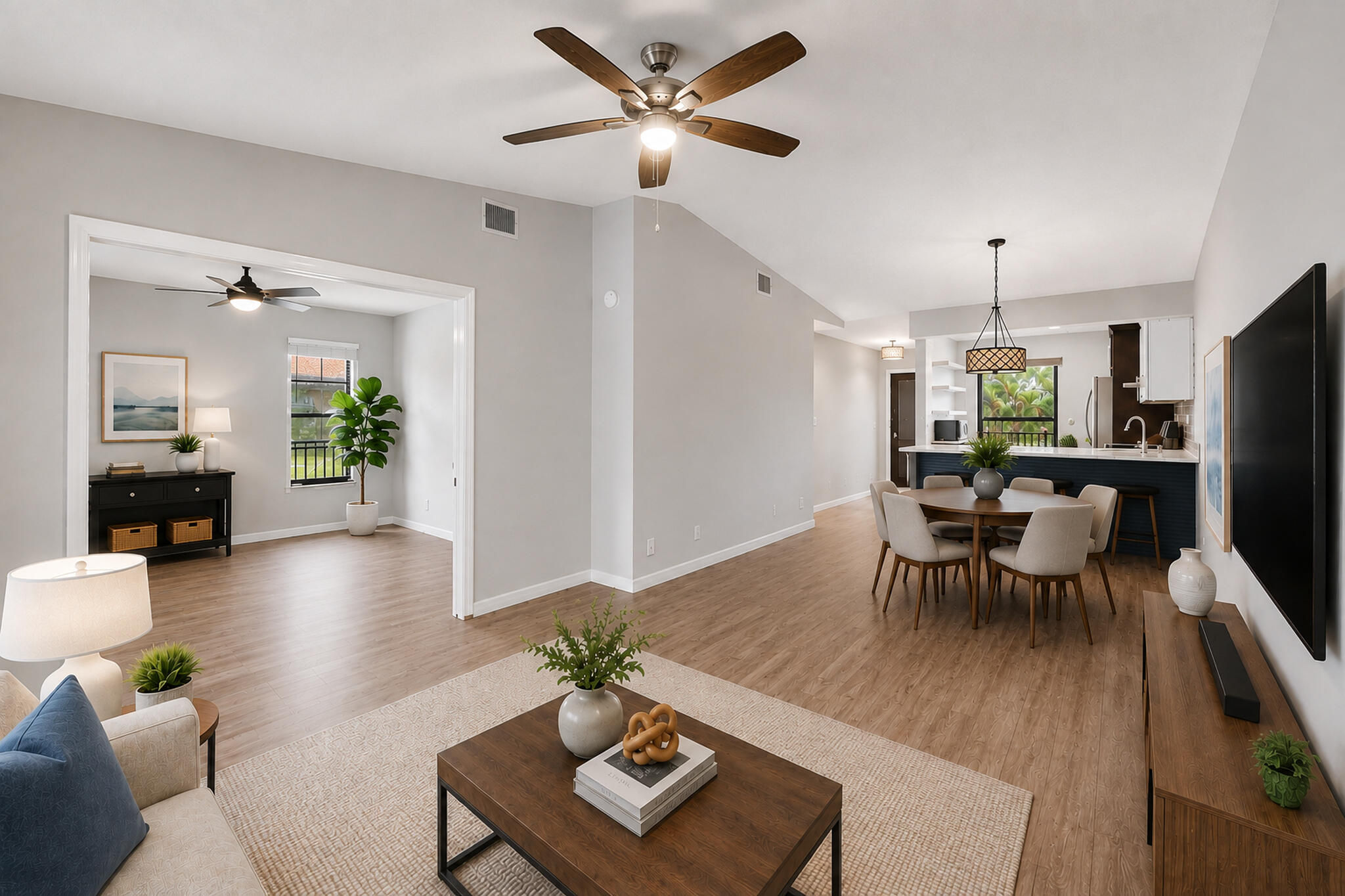 1033 BANKS #203, Margate FL 33063