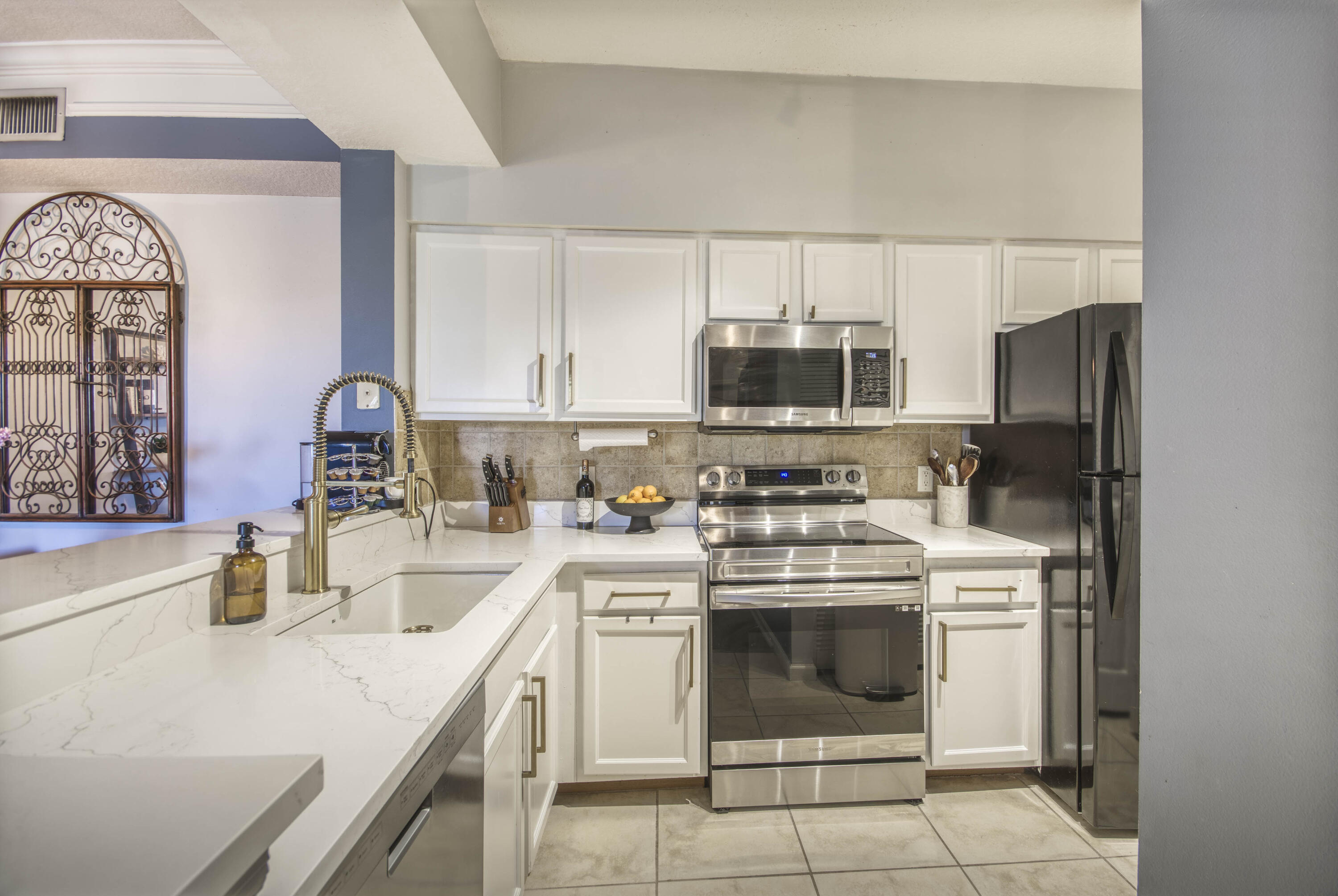 1305 Myrtlewood, Palm Beach Gardens FL 33418