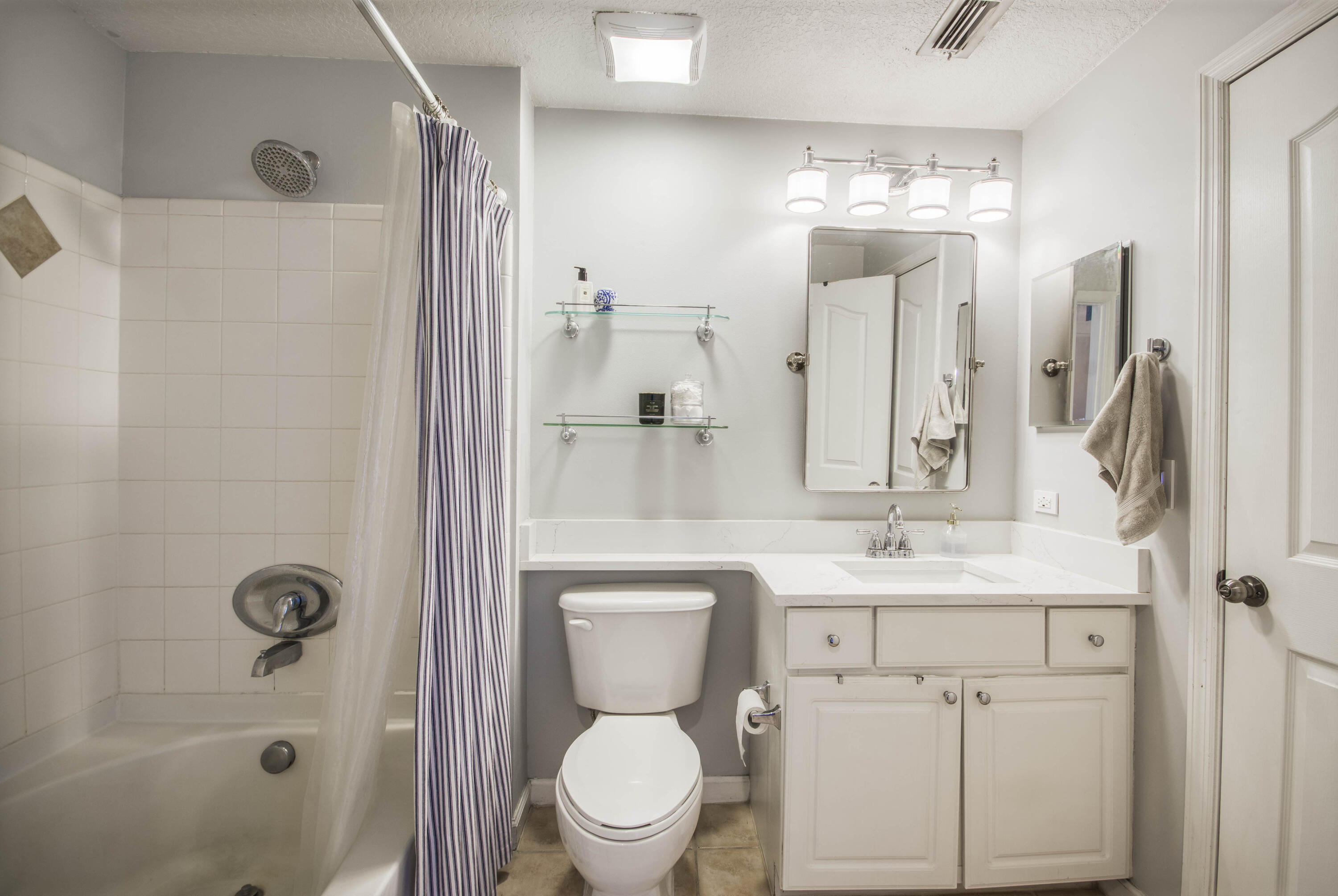 1305 Myrtlewood, Palm Beach Gardens FL 33418