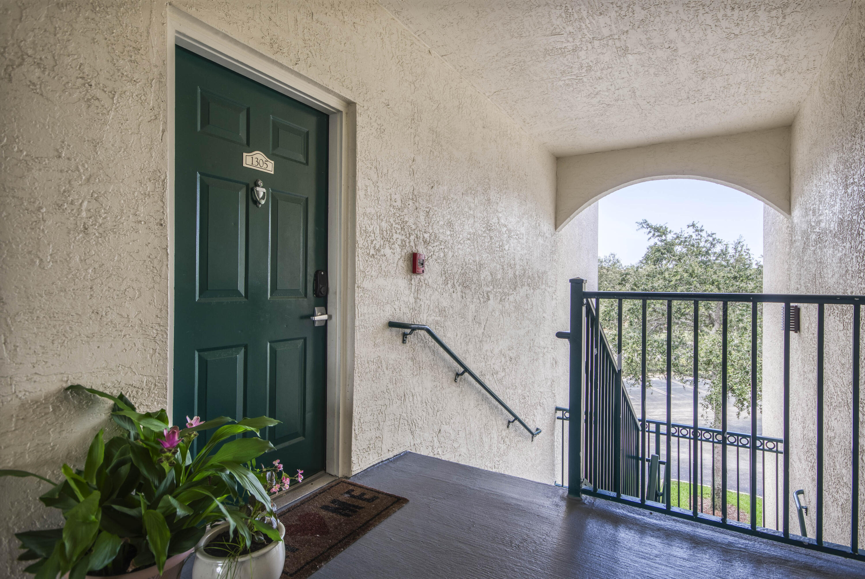 1305 Myrtlewood, Palm Beach Gardens FL 33418