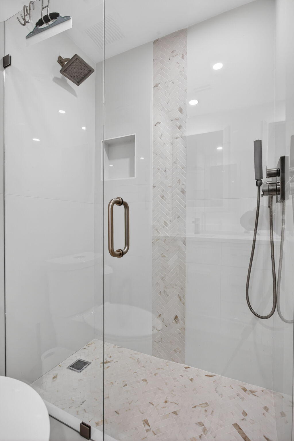 3100 NE 48TH #214, Lighthouse Point FL 33064
