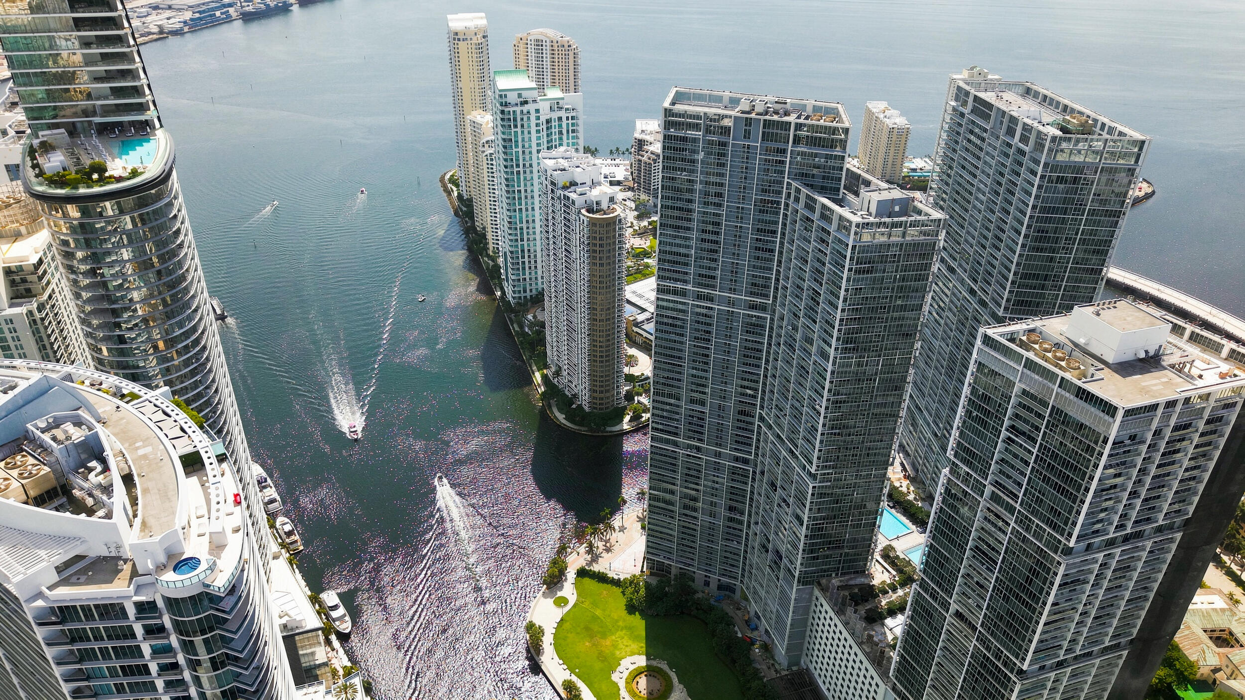 465 BRICKELL #5102, Miami FL 33131