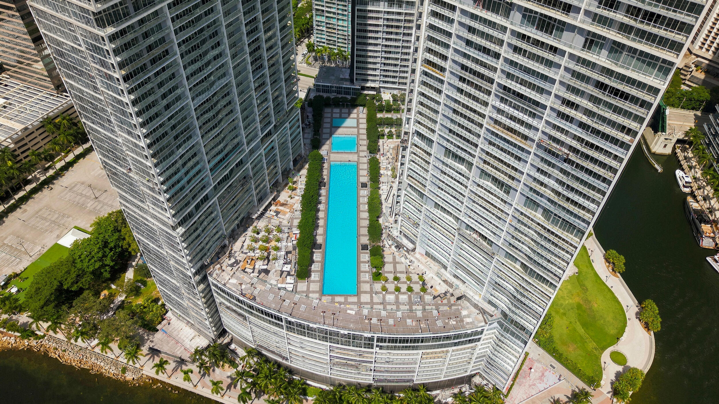 465 BRICKELL #5102, Miami FL 33131