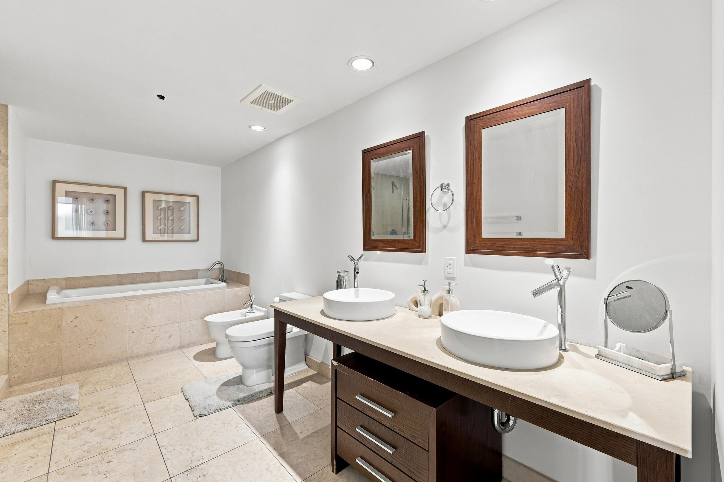 465 BRICKELL #5102, Miami FL 33131