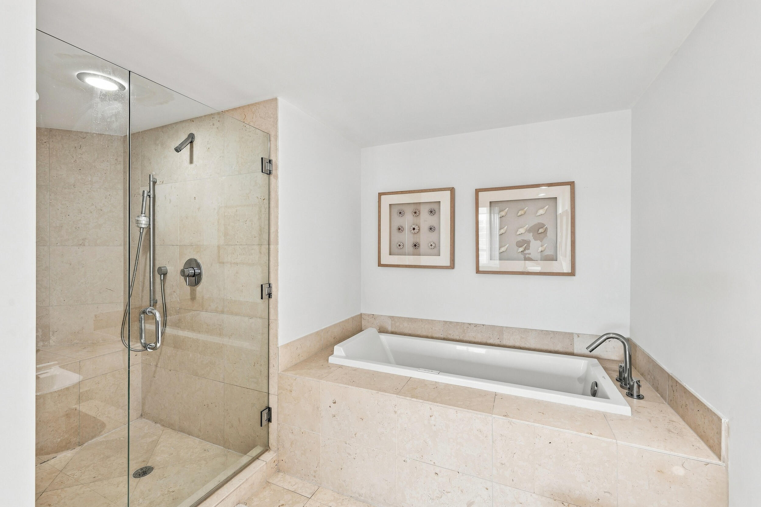 465 BRICKELL #5102, Miami FL 33131