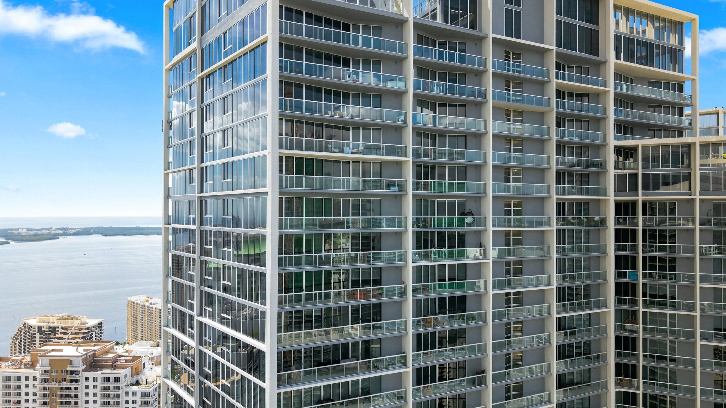 465 BRICKELL #5102, Miami FL 33131