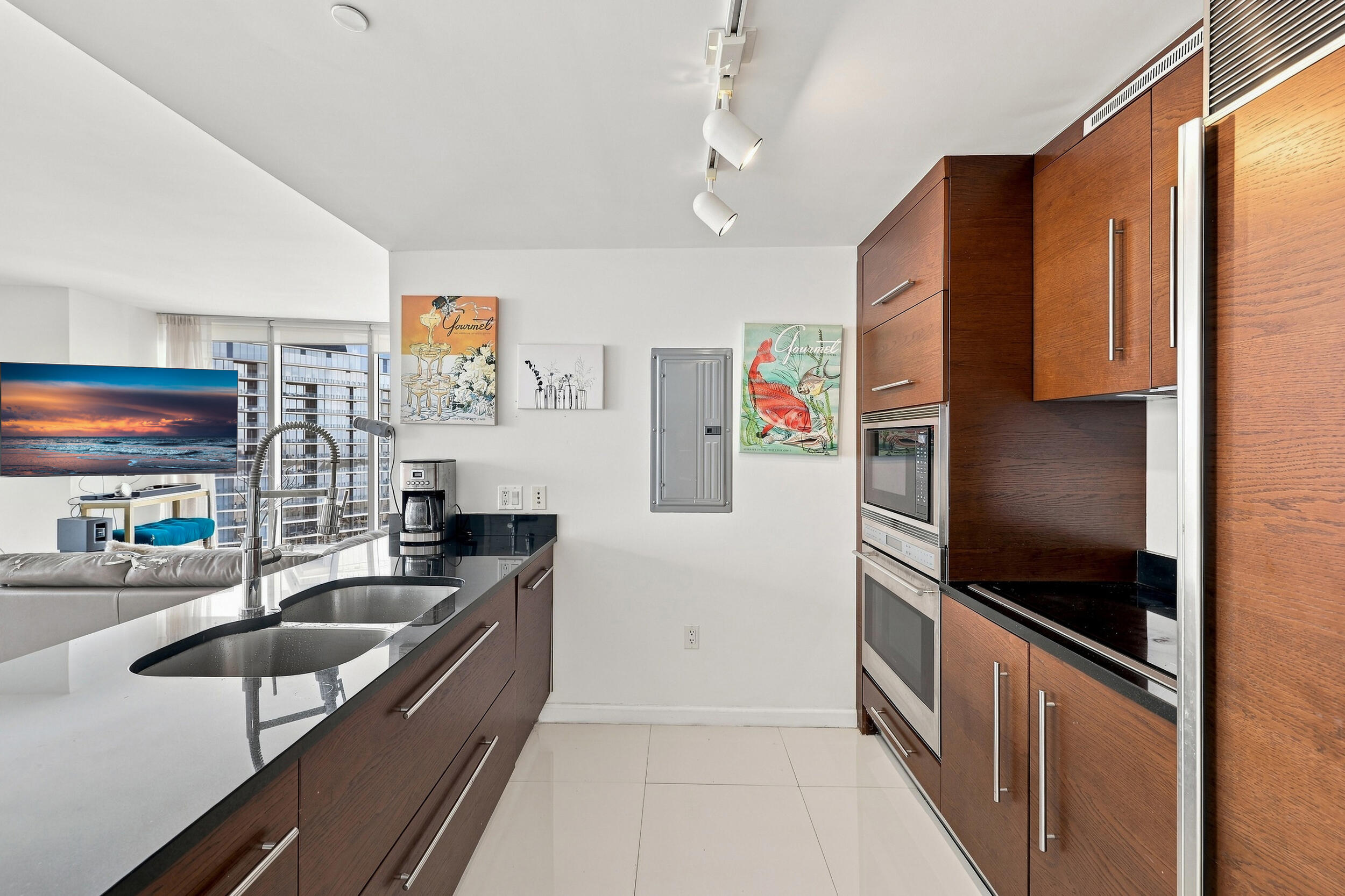 465 BRICKELL #5102, Miami FL 33131