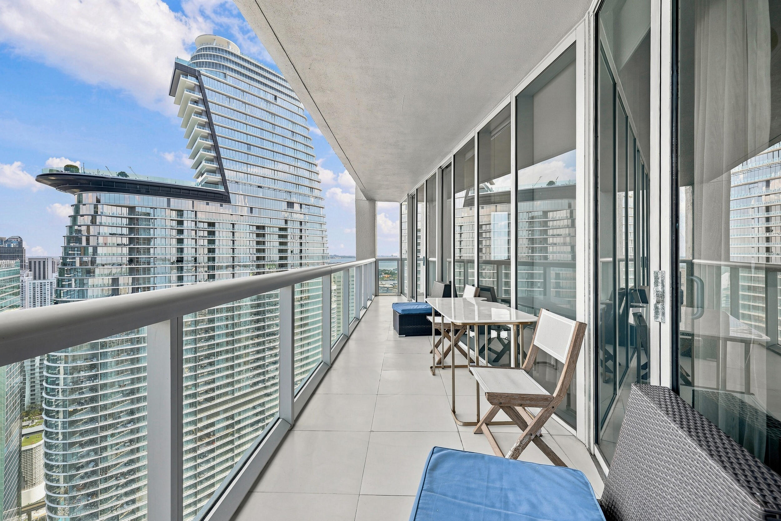 465 BRICKELL #5102, Miami FL 33131