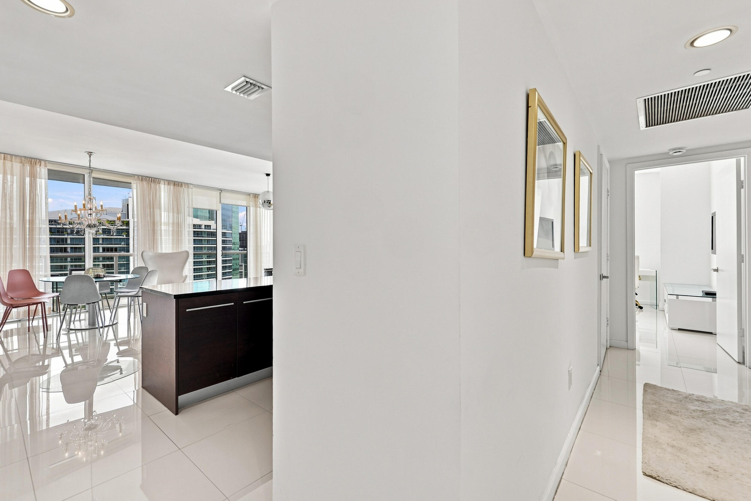 465 BRICKELL #5102, Miami FL 33131