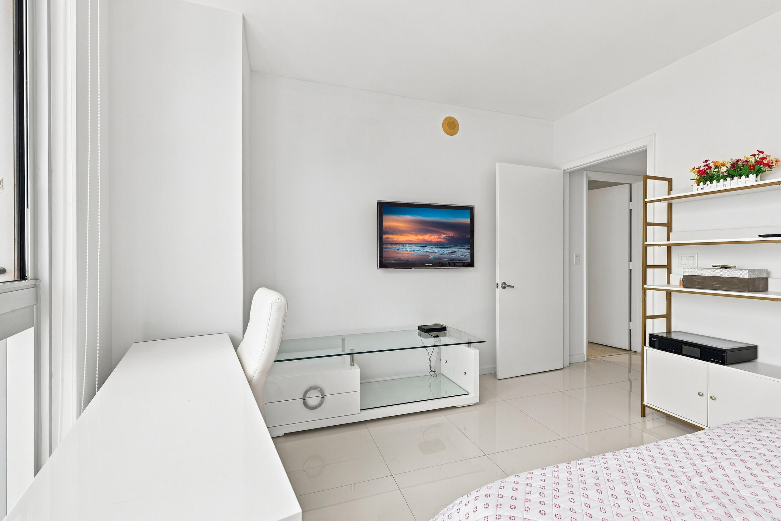 465 BRICKELL #5102, Miami FL 33131