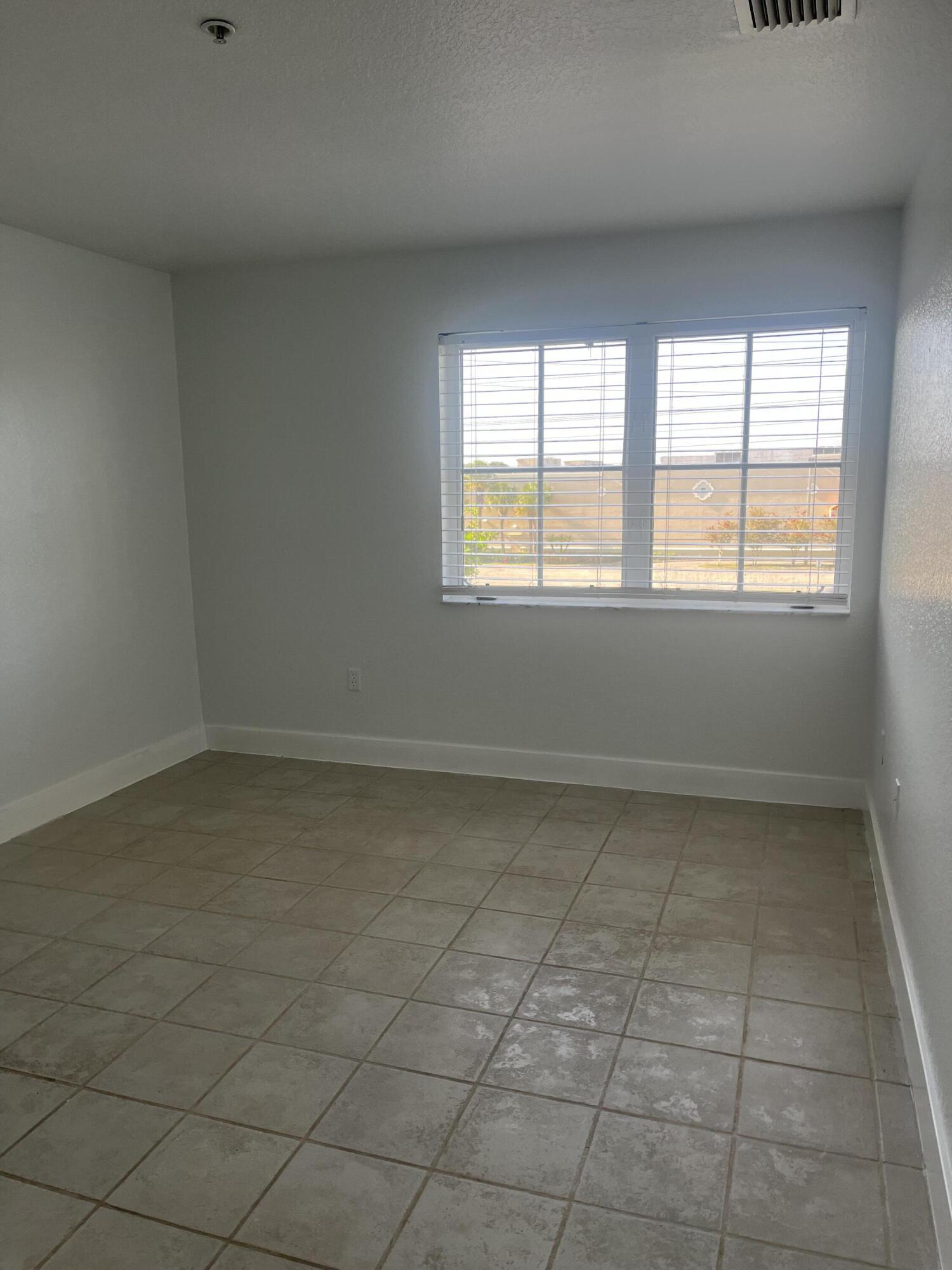 2137 SHOMA #156, Royal Palm Beach FL 33414