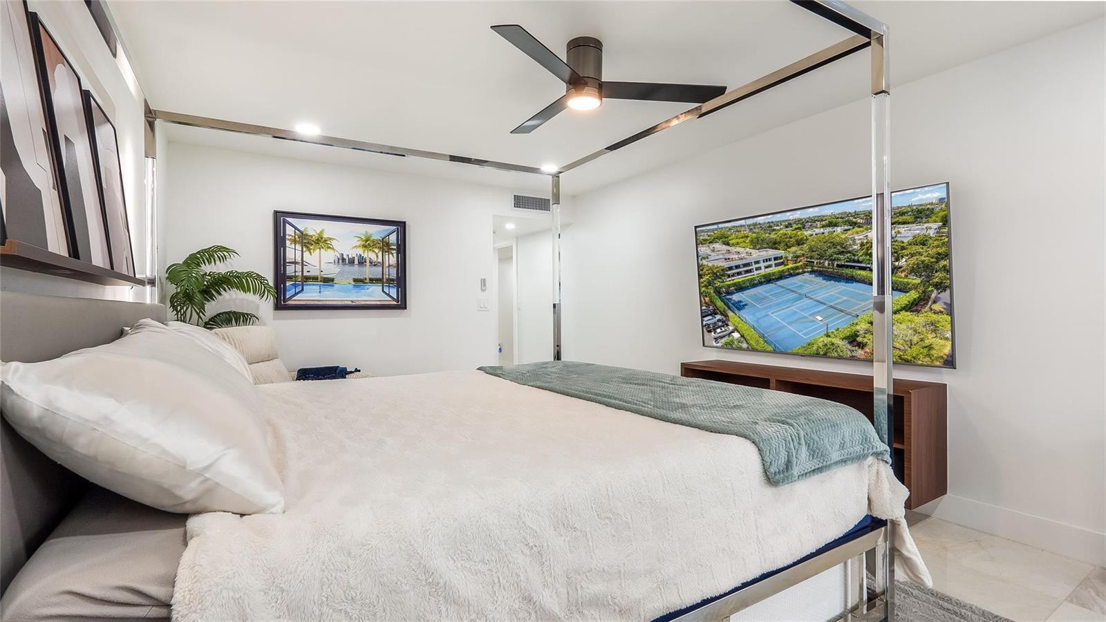 1410 Sheridan #7I, Hollywood FL 33020