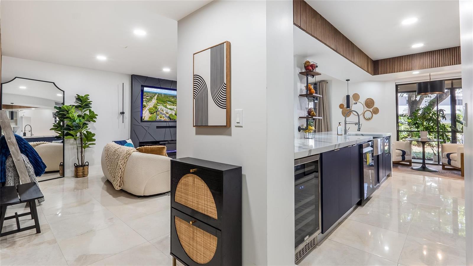 1410 Sheridan #7I, Hollywood FL 33020