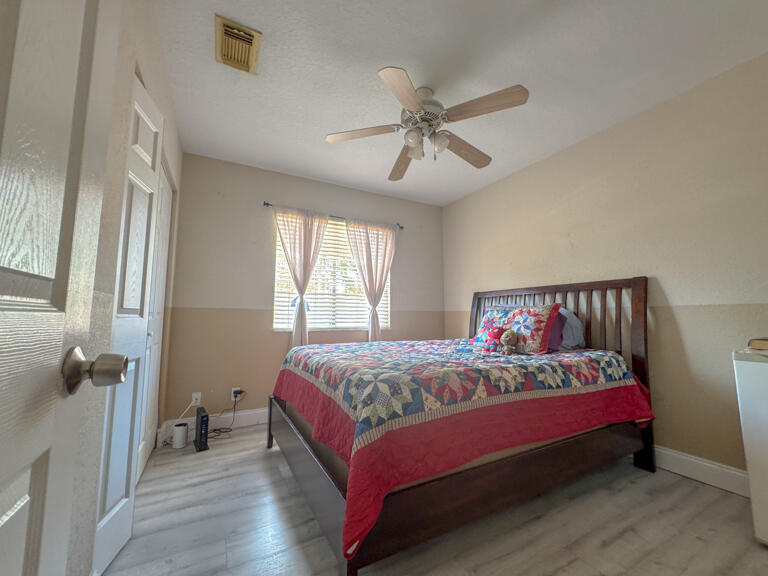 6111 Sugar Loaf, West Palm Beach FL 33411