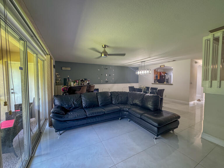 6111 Sugar Loaf, West Palm Beach FL 33411