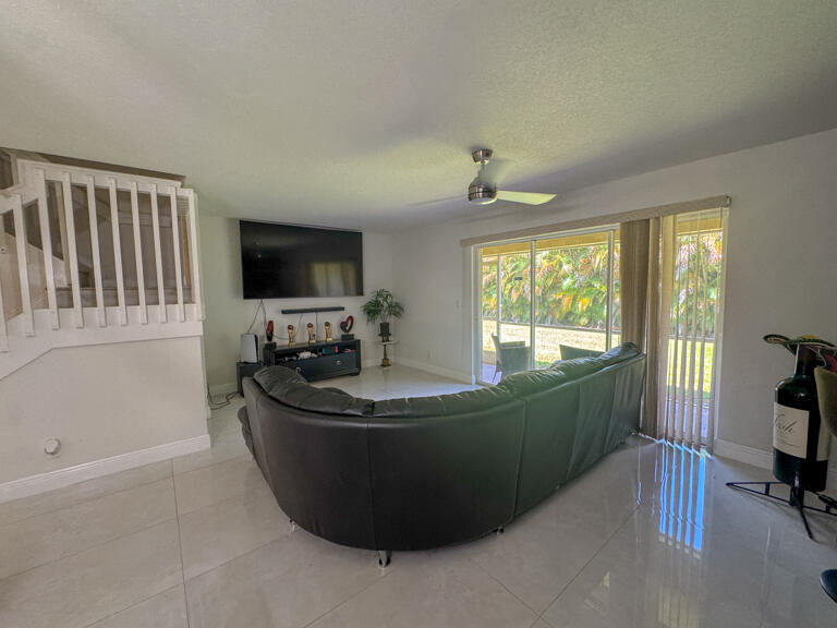 6111 Sugar Loaf, West Palm Beach FL 33411
