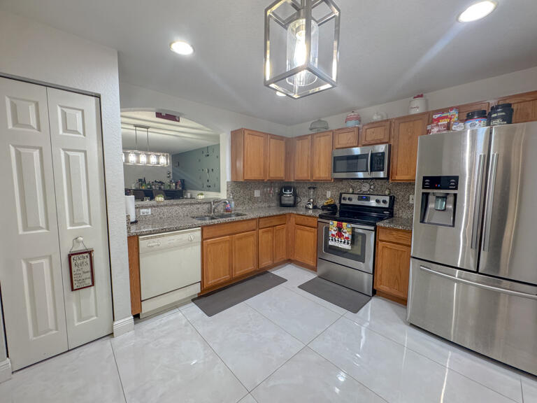 6111 Sugar Loaf, West Palm Beach FL 33411
