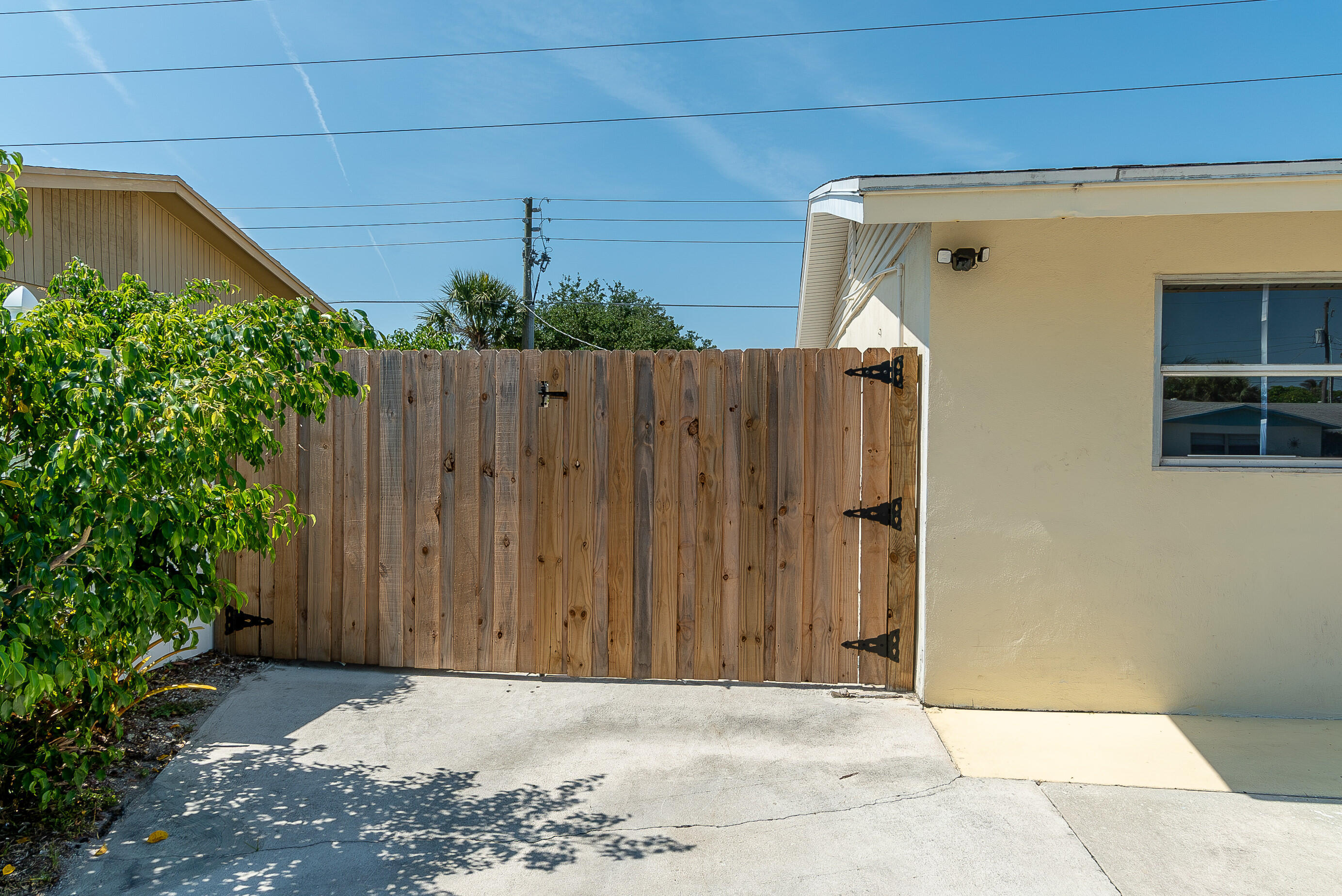 1416 W HARDEE, Lantana FL 33462