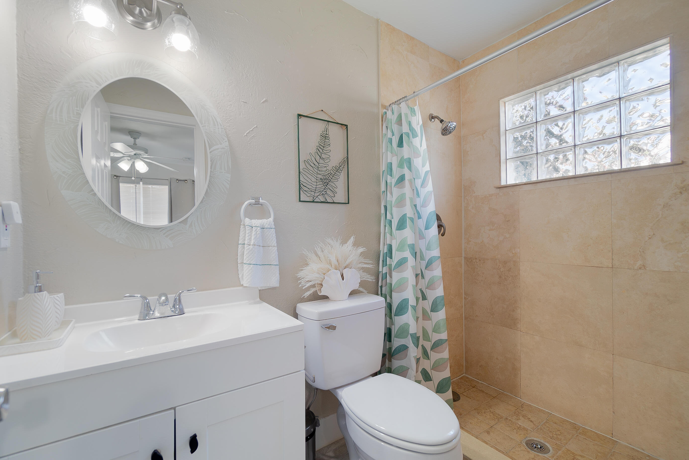 1416 W HARDEE, Lantana FL 33462