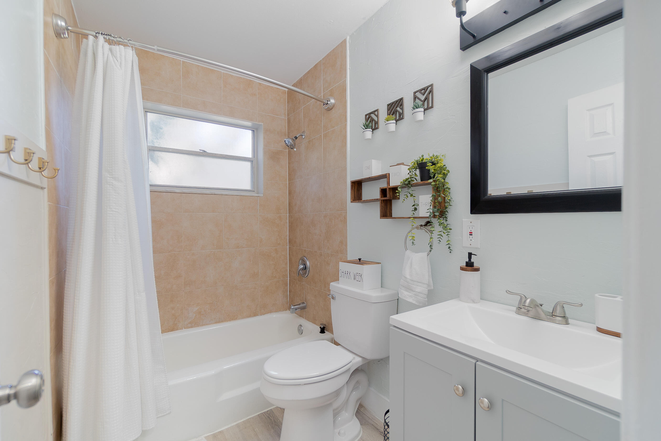 1416 W HARDEE, Lantana FL 33462