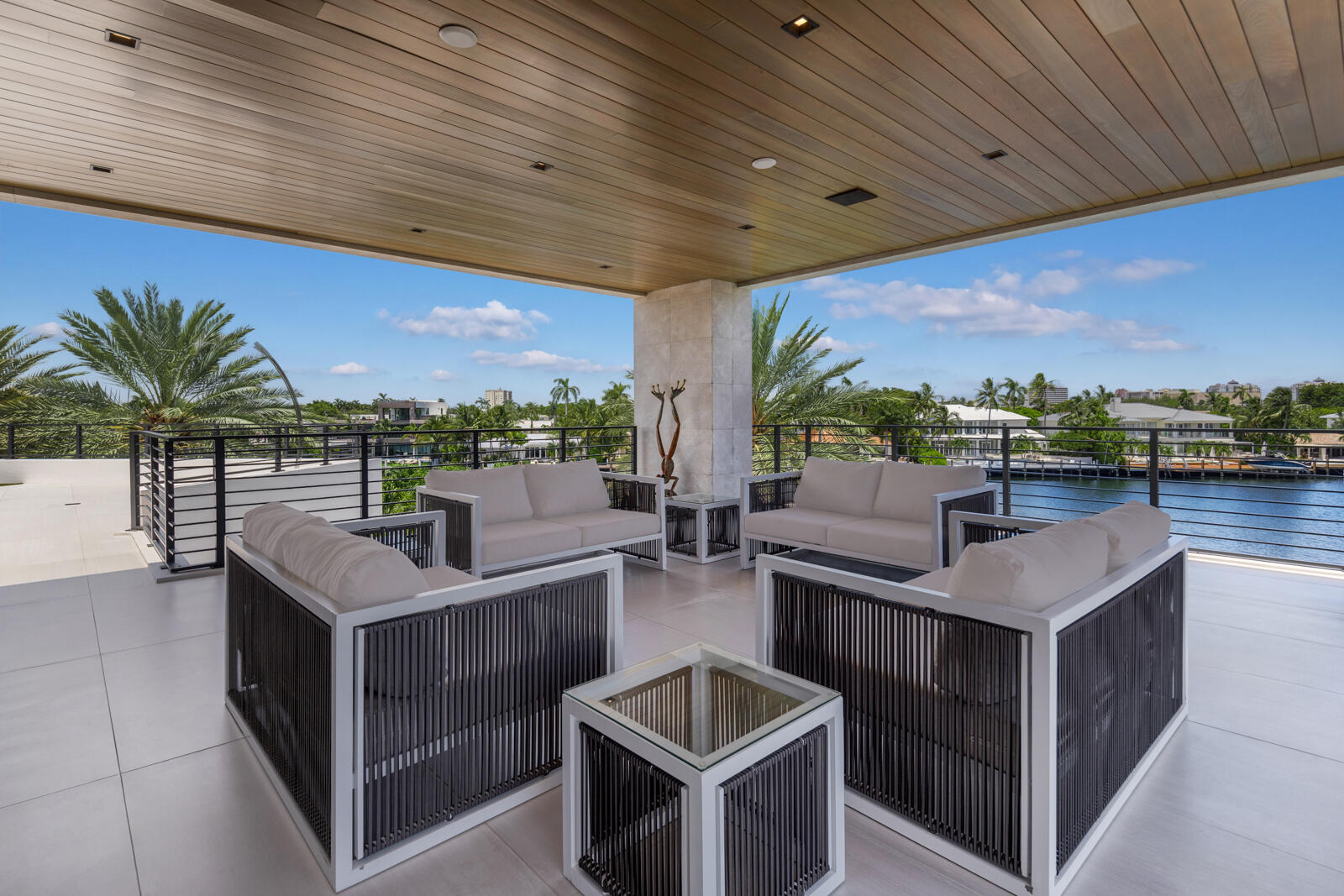 200 Fiesta, Fort Lauderdale FL 33301
