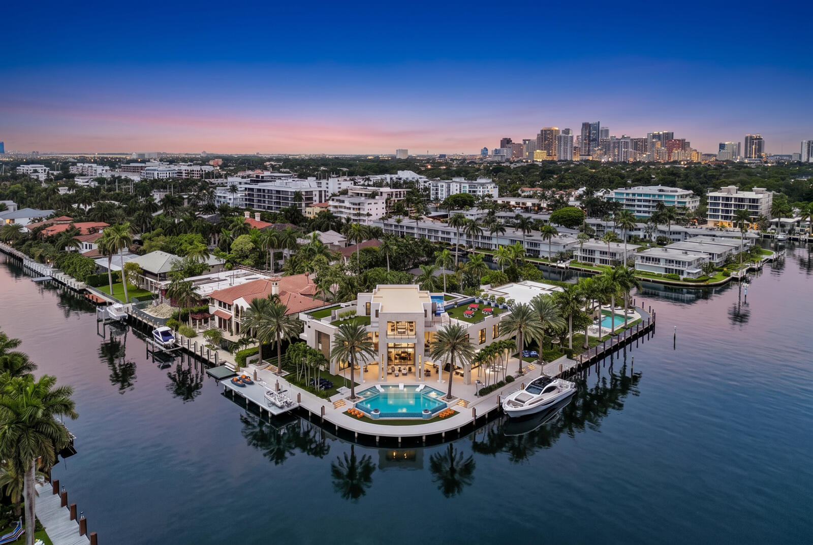 200 Fiesta, Fort Lauderdale FL 33301
