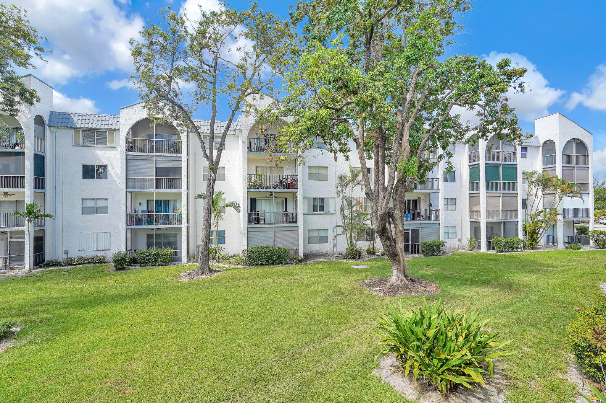 3360 SPANISH MOSS #211, Lauderhill FL 33319