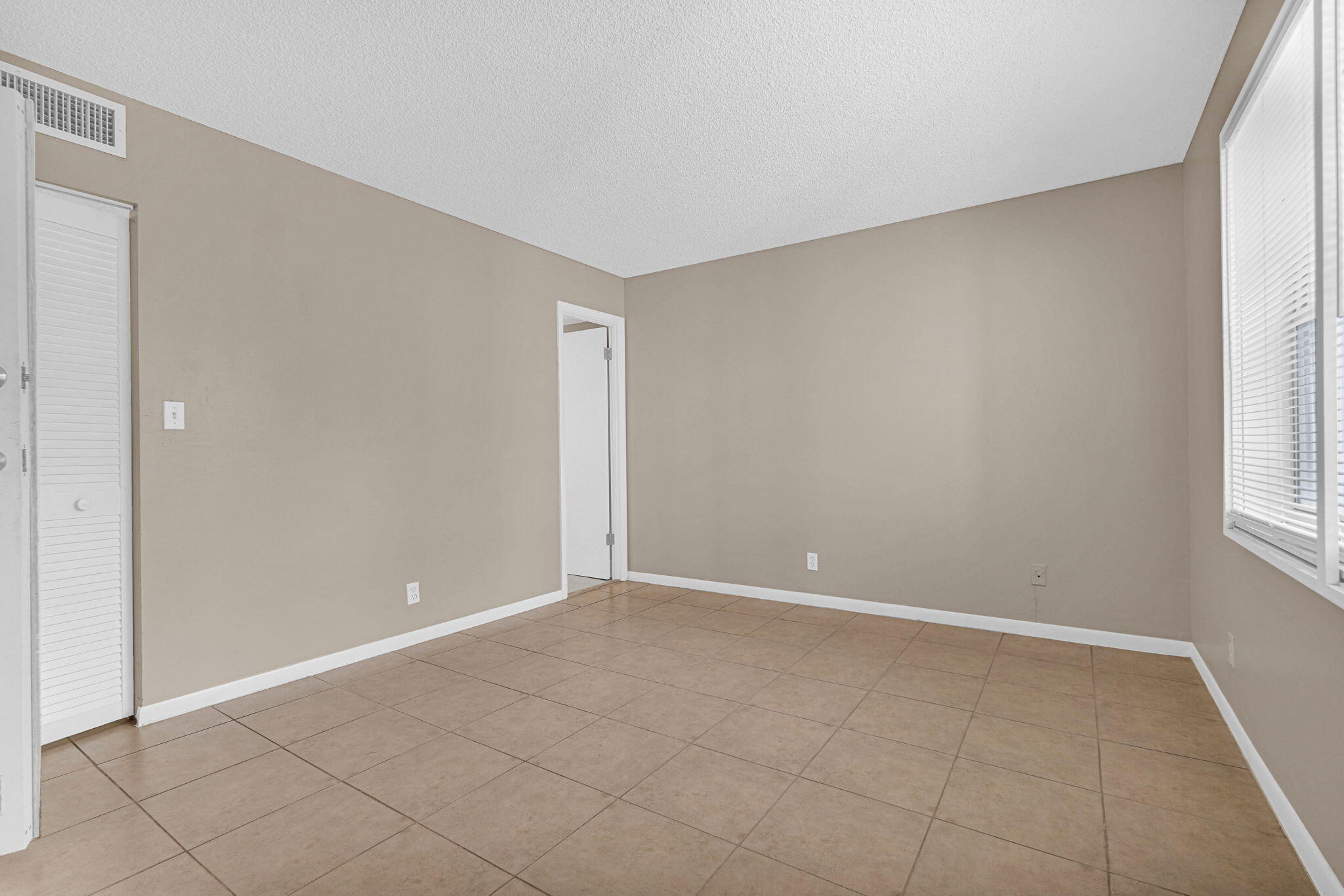 3360 SPANISH MOSS #211, Lauderhill FL 33319