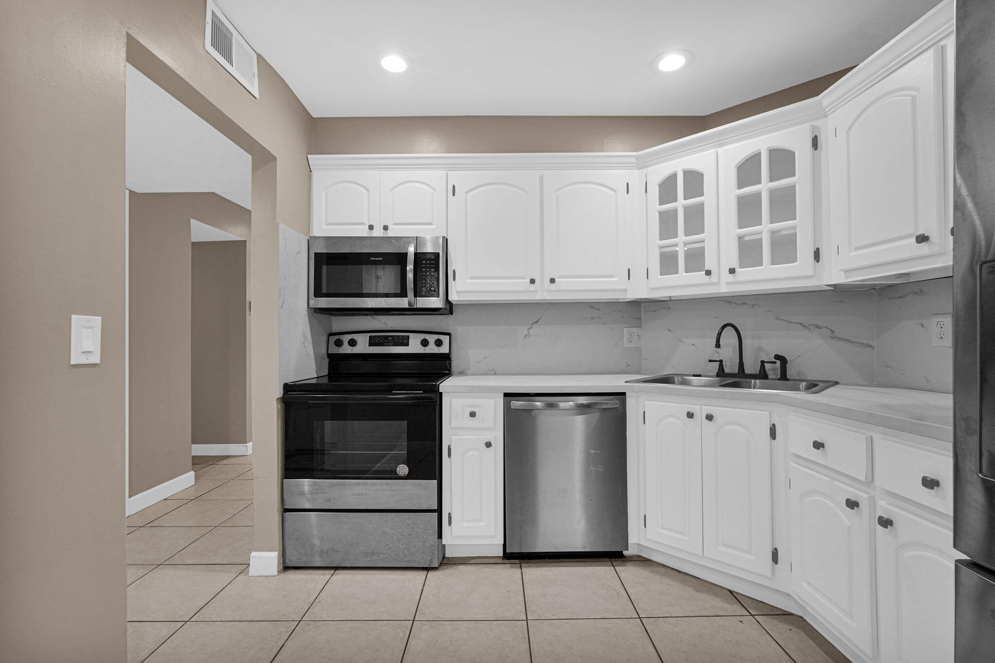 3360 SPANISH MOSS #211, Lauderhill FL 33319