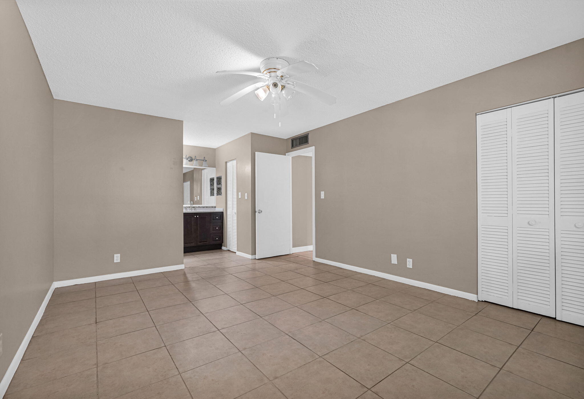 3360 SPANISH MOSS #211, Lauderhill FL 33319