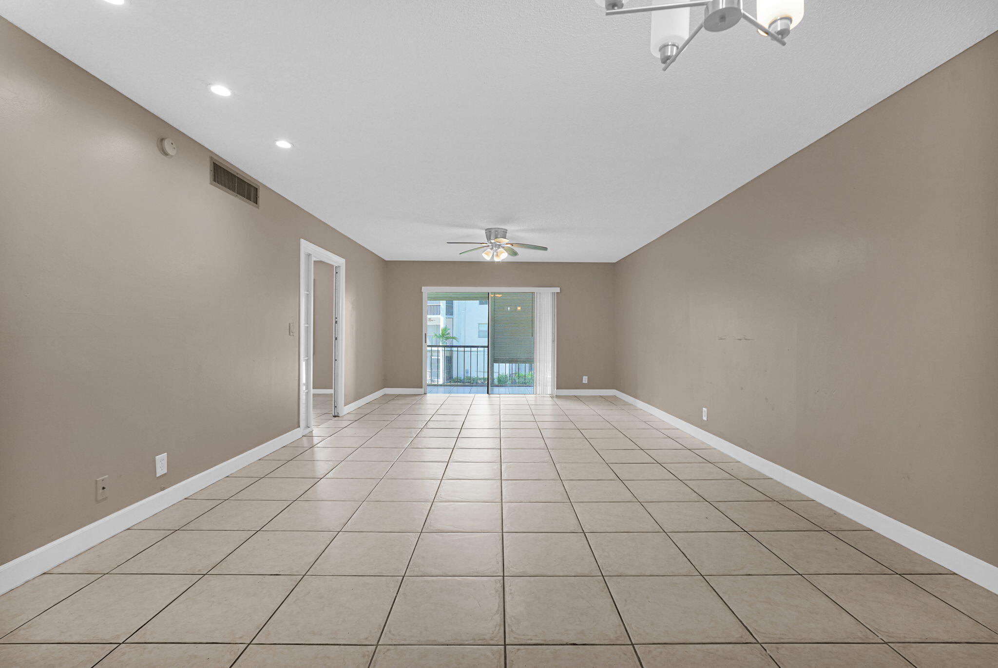 3360 SPANISH MOSS #211, Lauderhill FL 33319