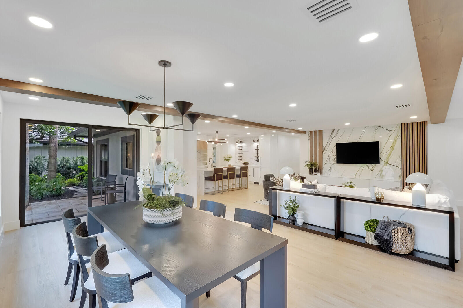 2735 POLO ISLAND #K104, Wellington FL 33414