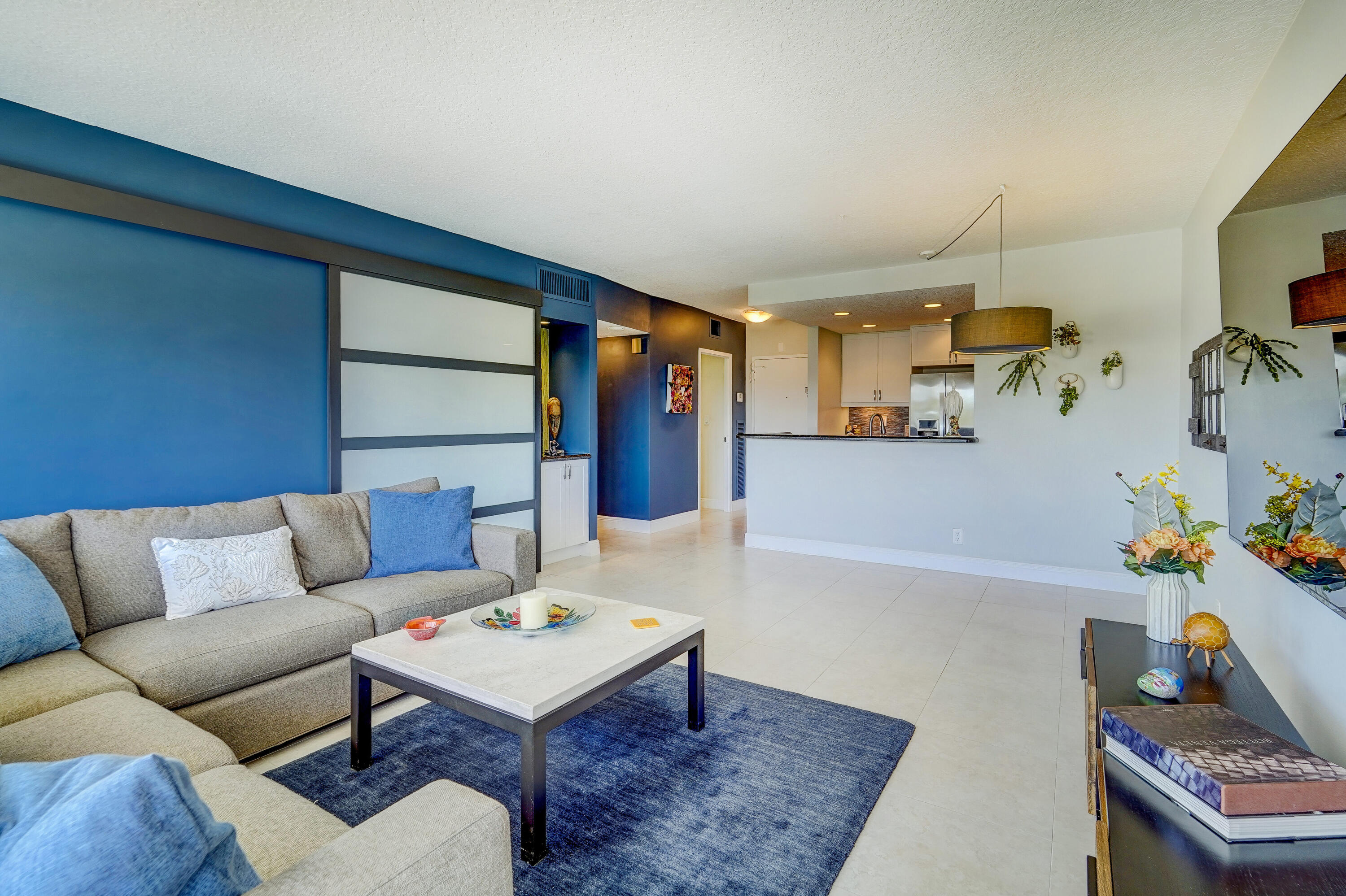 2500 E LAS OLAS #403, Fort Lauderdale FL 33301