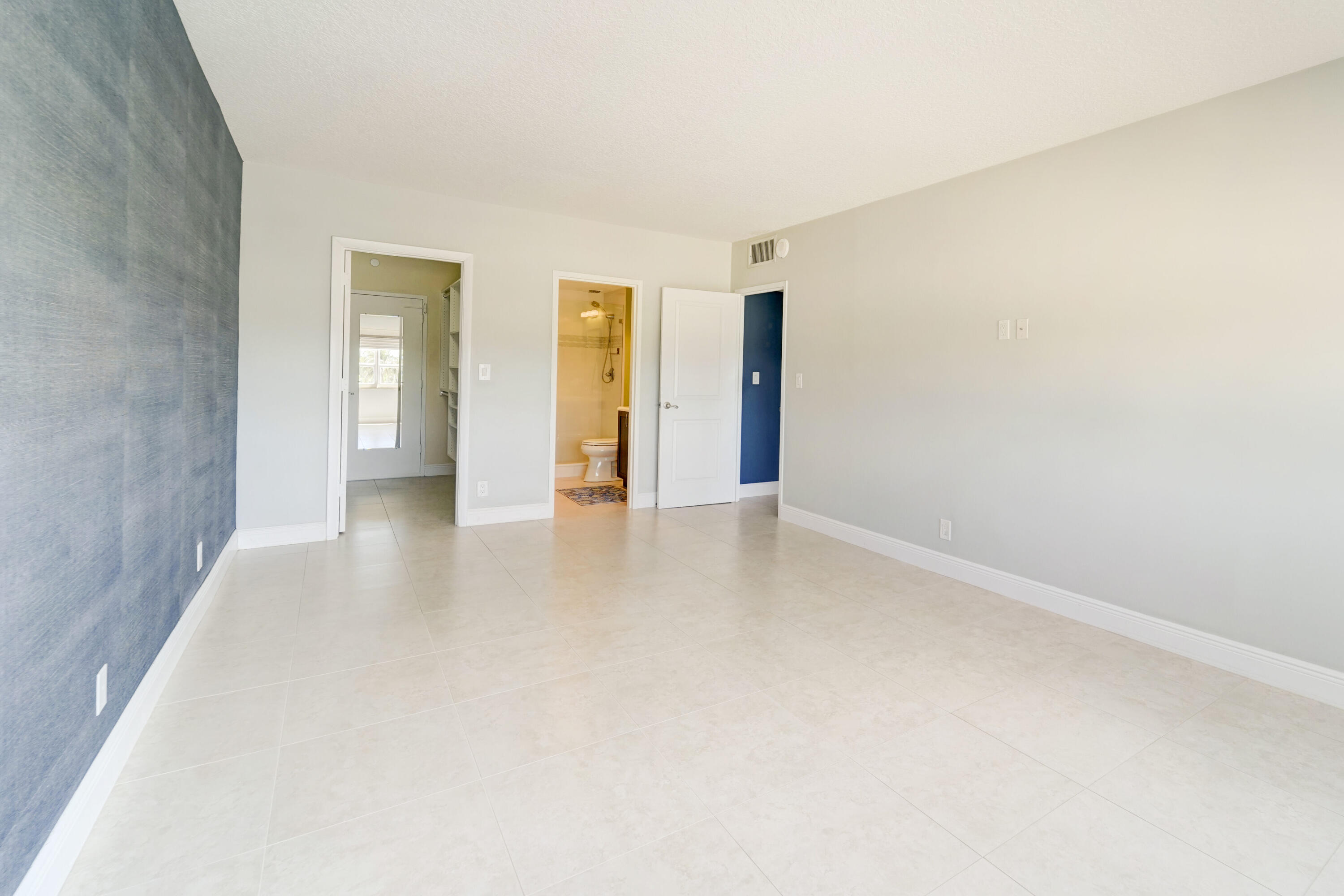 2500 E LAS OLAS #403, Fort Lauderdale FL 33301