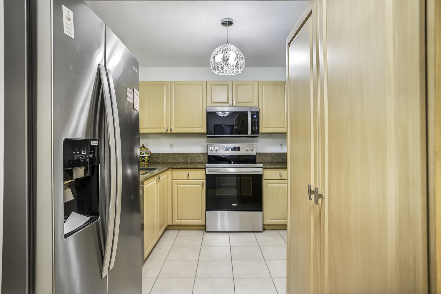 609 E SHERIDAN #208, Dania Beach FL 33004