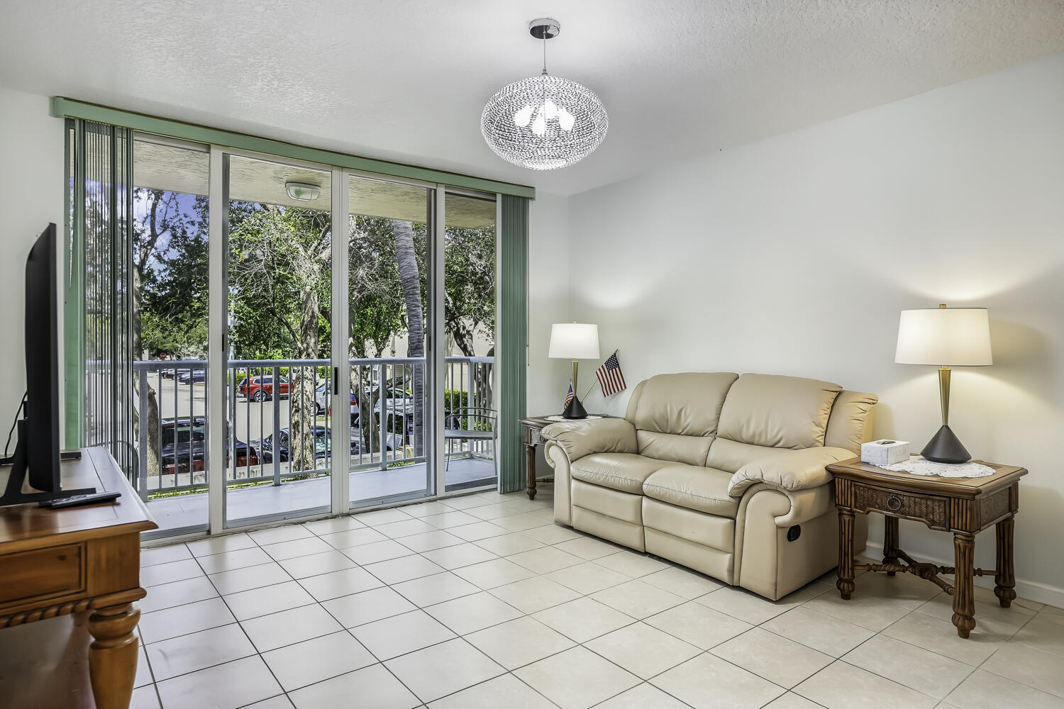 609 E SHERIDAN #208, Dania Beach FL 33004