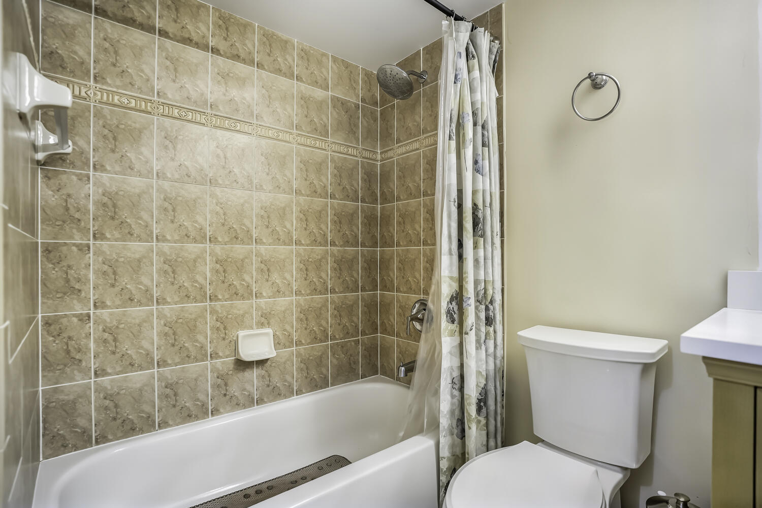 609 E SHERIDAN #208, Dania Beach FL 33004
