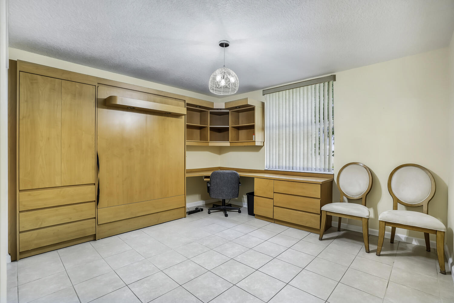 609 E SHERIDAN #208, Dania Beach FL 33004