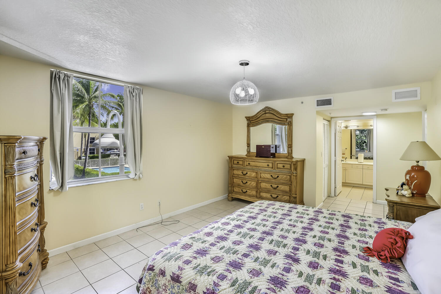 609 E SHERIDAN #208, Dania Beach FL 33004
