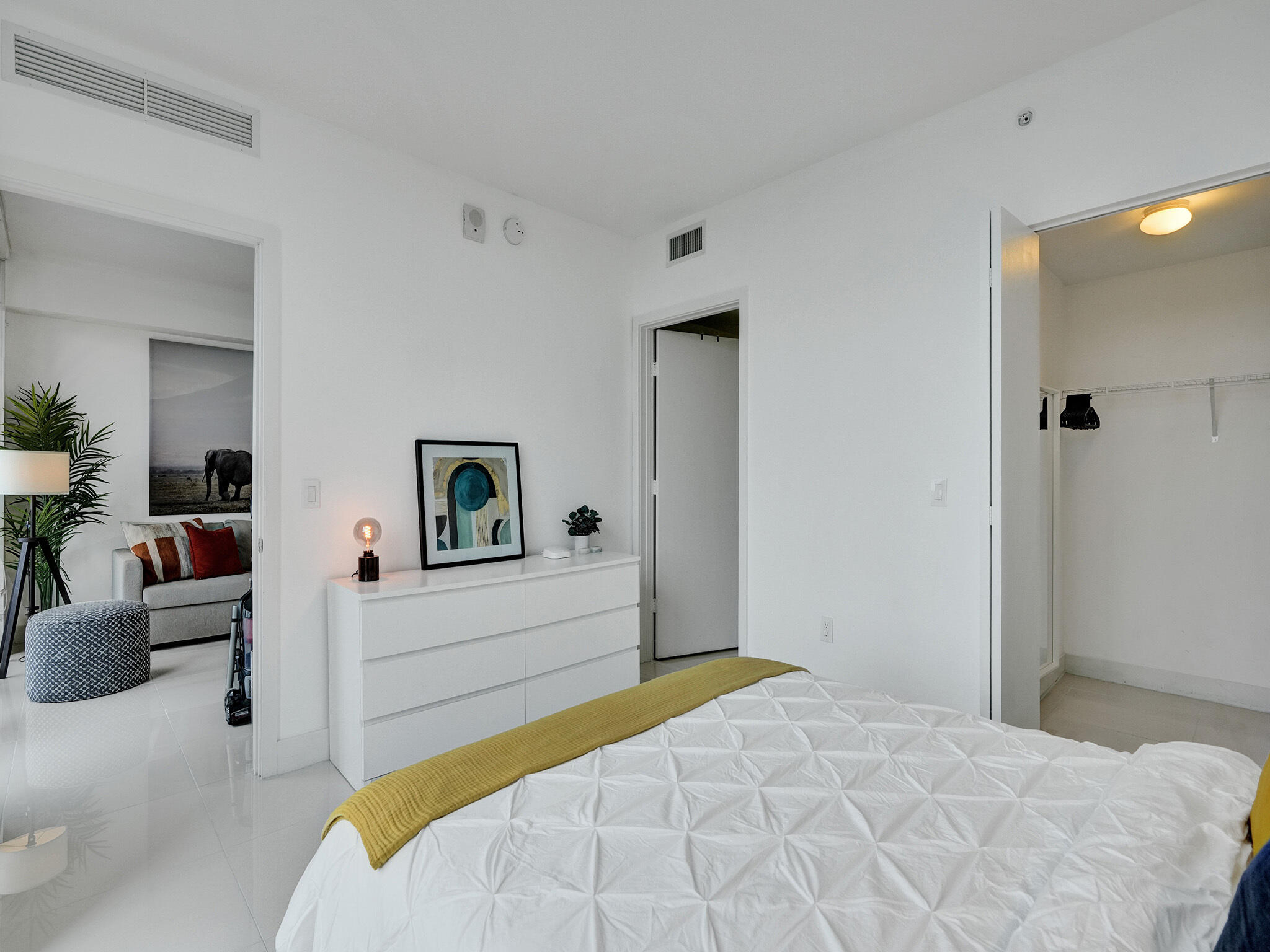 121 NE 34TH #1210, Miami FL 33137