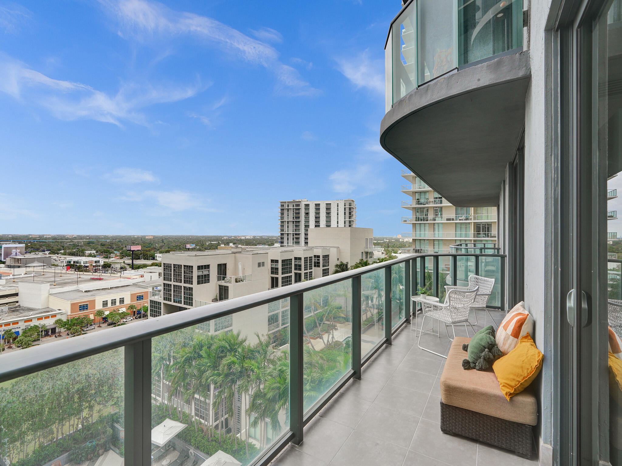 121 NE 34TH #1210, Miami FL 33137